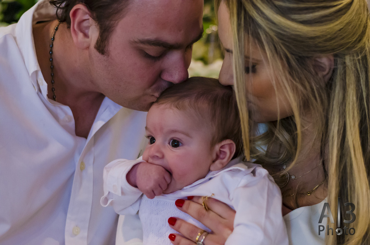 Fotografia de batizado em Alphaville. Fotografia de batizado na gruta Alphaville. Foto de batizado