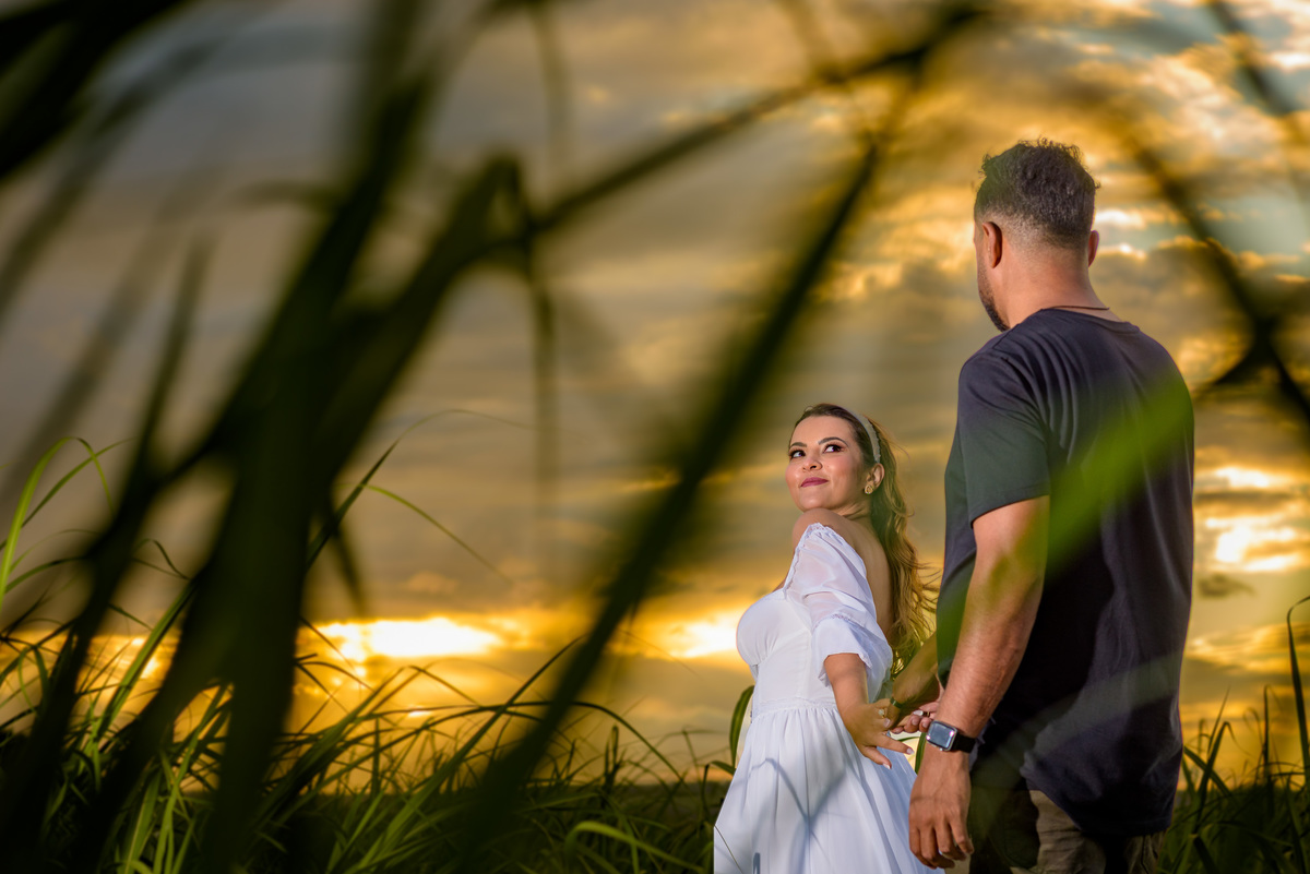 foto ensaio pré-casamento na Rua Por do Sol em Cerquilho, ensaio em Cerquilho,, fotografia ensaio pré-casamento na Rua Por do Sol em Cerquilho, foto casamento em Cerquilho, foto casamento em Alphaville.