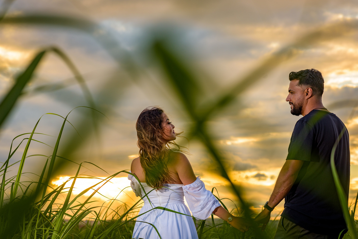 foto ensaio pré-casamento na Rua Por do Sol em Cerquilho, ensaio em Cerquilho,, fotografia ensaio pré-casamento na Rua Por do Sol em Cerquilho, foto casamento em Cerquilho, foto casamento em Alphaville.