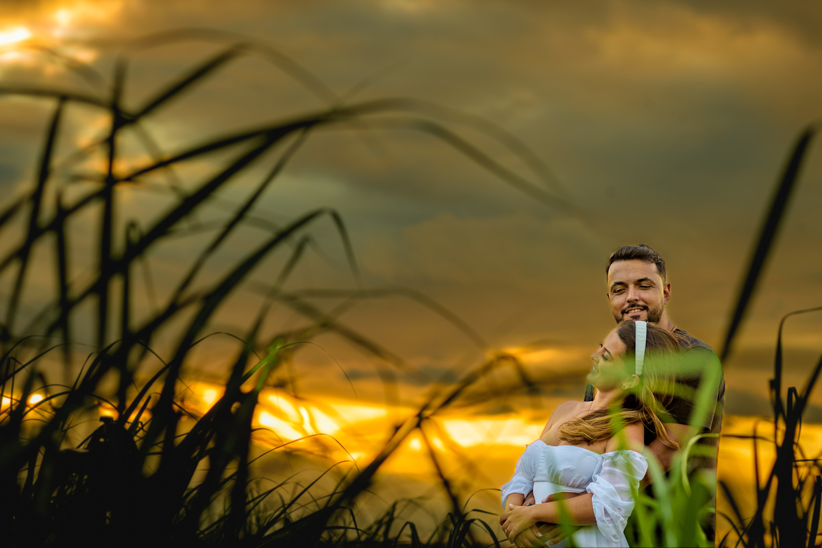 foto ensaio pré-casamento na Rua Por do Sol em Cerquilho, ensaio em Cerquilho,, fotografia ensaio pré-casamento na Rua Por do Sol em Cerquilho, foto casamento em Cerquilho, foto casamento em Alphaville.