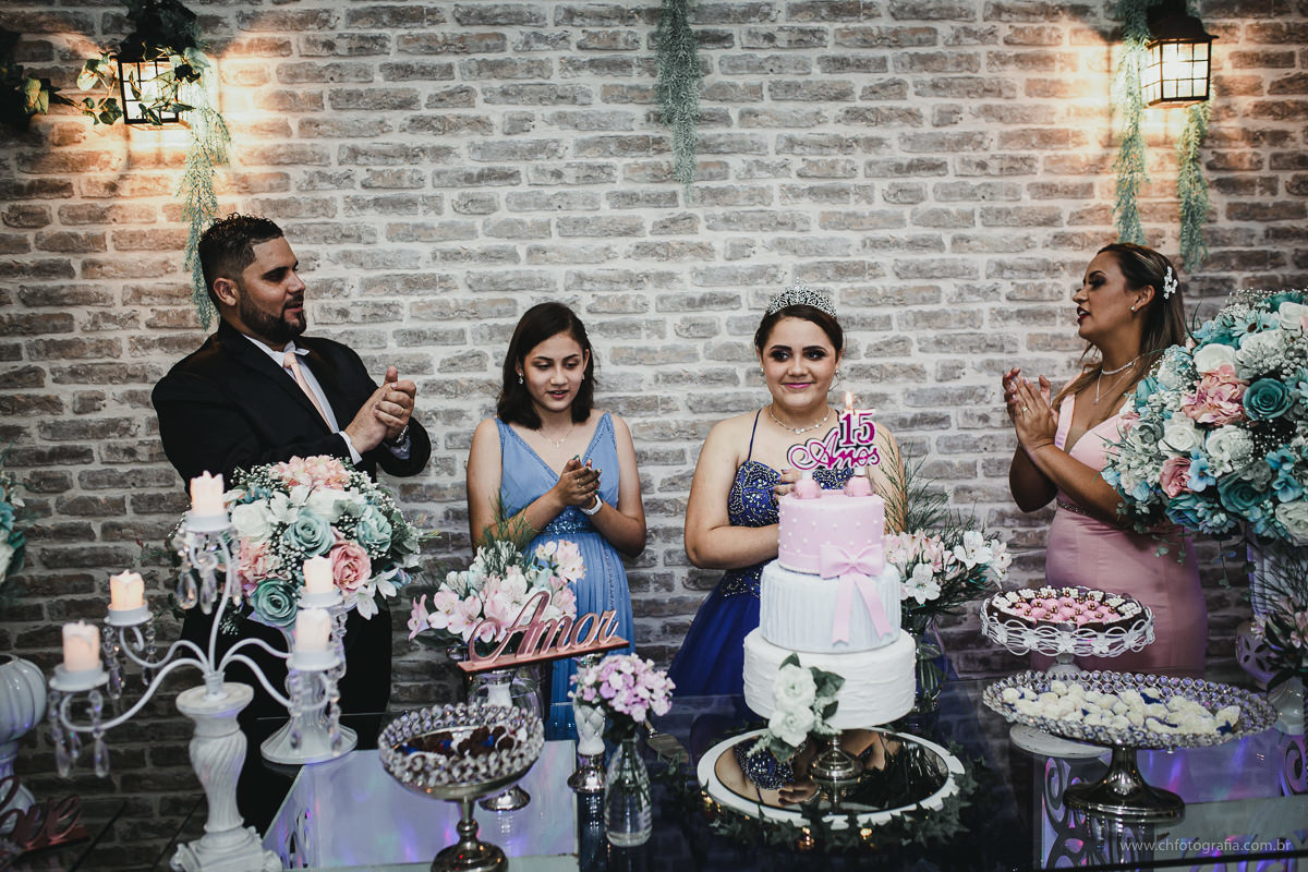 parabens de 15 anos, brinde