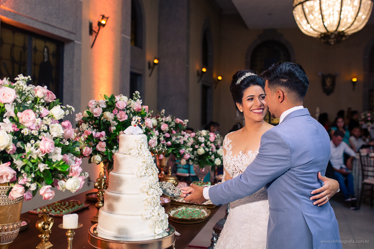 Entrada dos noivos na festa do castelo, brinde dos noivos, www.chfotografia.com.br