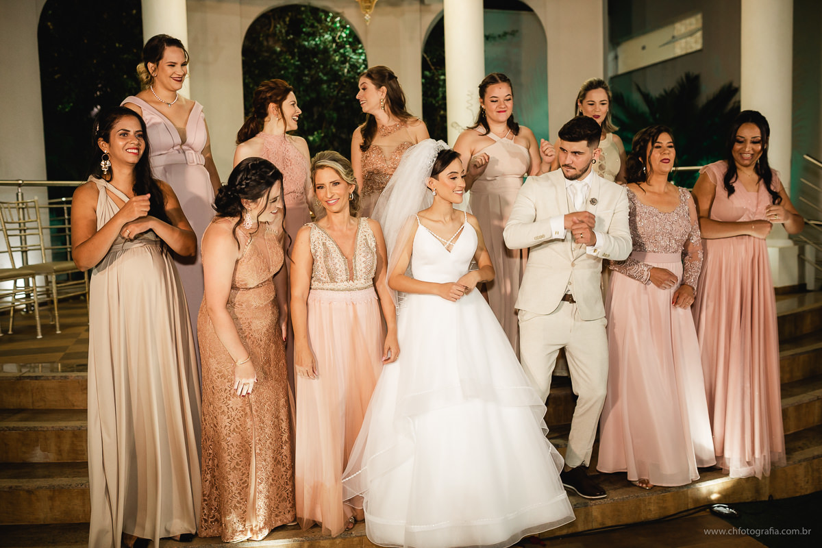 Cerimonia de dia no LE PARTIE COMEMORAÇÕES, cerimonia de dia, foto de noiva, buque de noiva, ch fotografia, fotografo de casamento em Hortolandia, fotografo, fotos com os padrinhos, fotos com as madrinhas