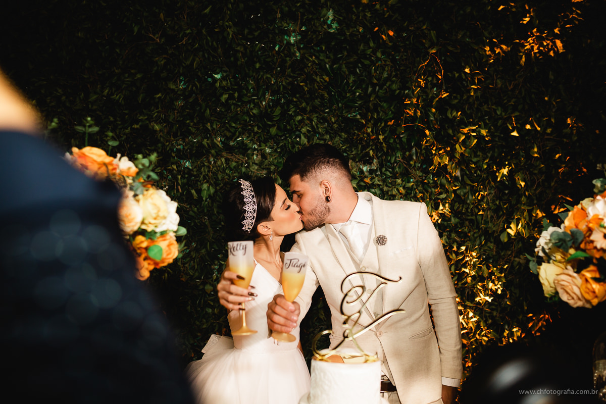 Cerimonia de dia no LE PARTIE COMEMORAÇÕES, cerimonia de dia, foto de noiva, buque de noiva, ch fotografia, fotografo de casamento em Hortolandia, fotografo, Entrada dos noivos na recepcao
