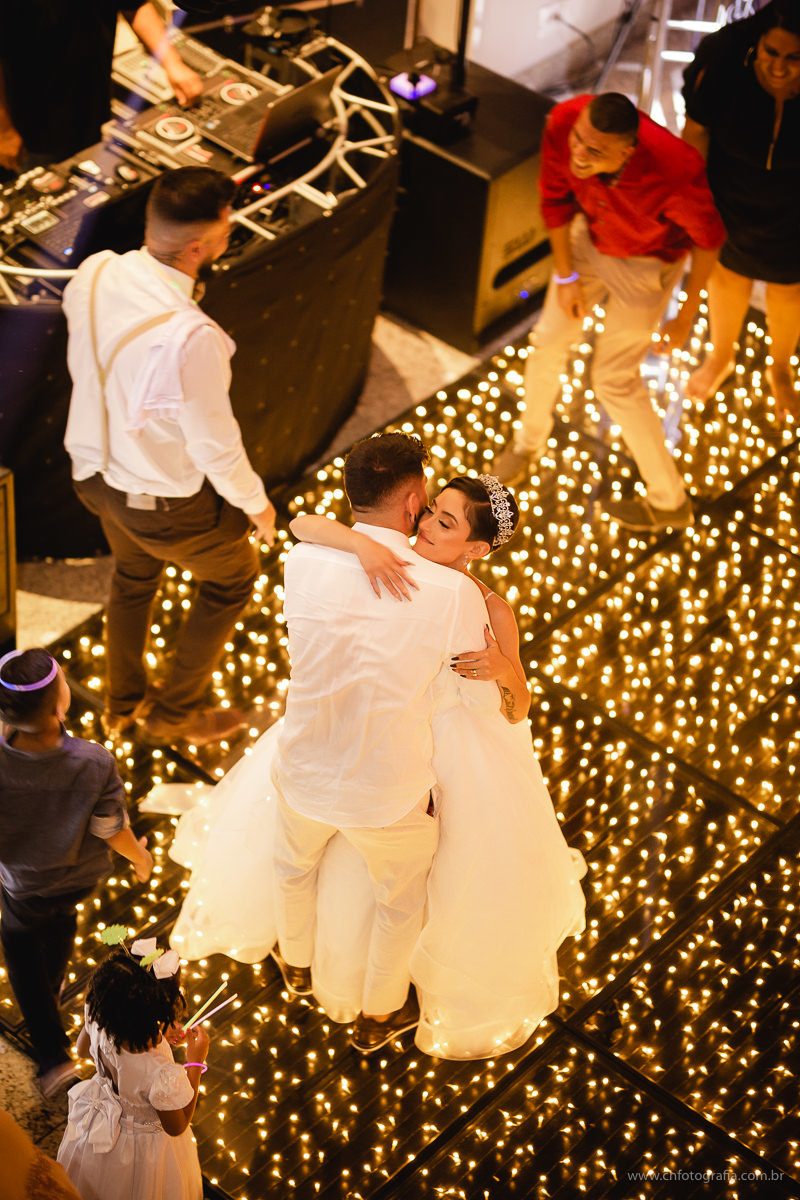 Cerimonia de dia no LE PARTIE COMEMORAÇÕES, cerimonia de dia, foto de noiva, buque de noiva, ch fotografia, fotografo de casamento em Hortolandia, fotografo, noivos e dança