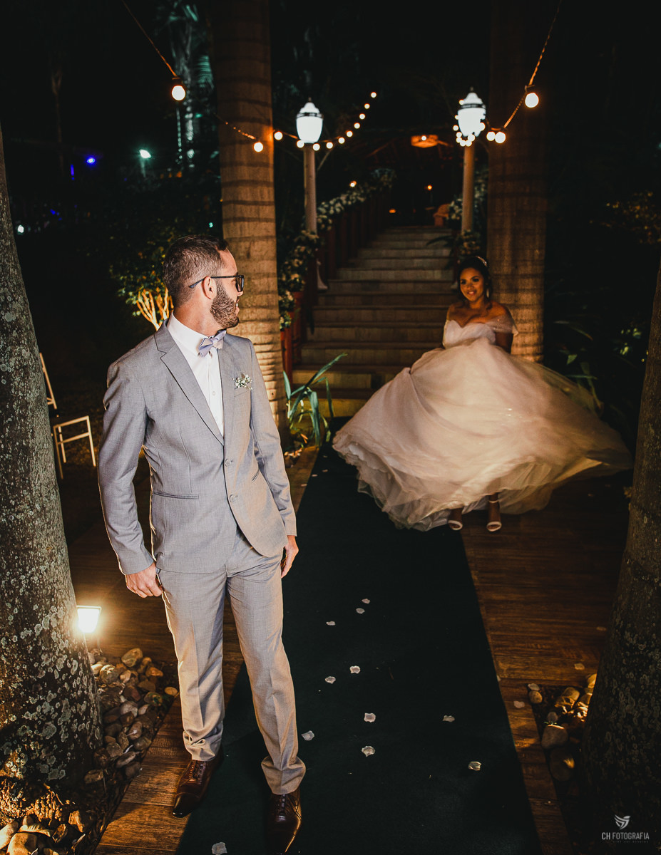 Ensaio  trash the dress no RANCHO CORAÇÃO CAIPIRA, fotografia de ensaio de casal no Ensaio  trash the dress no RANCHO CORAÇÃO CAIPIRA