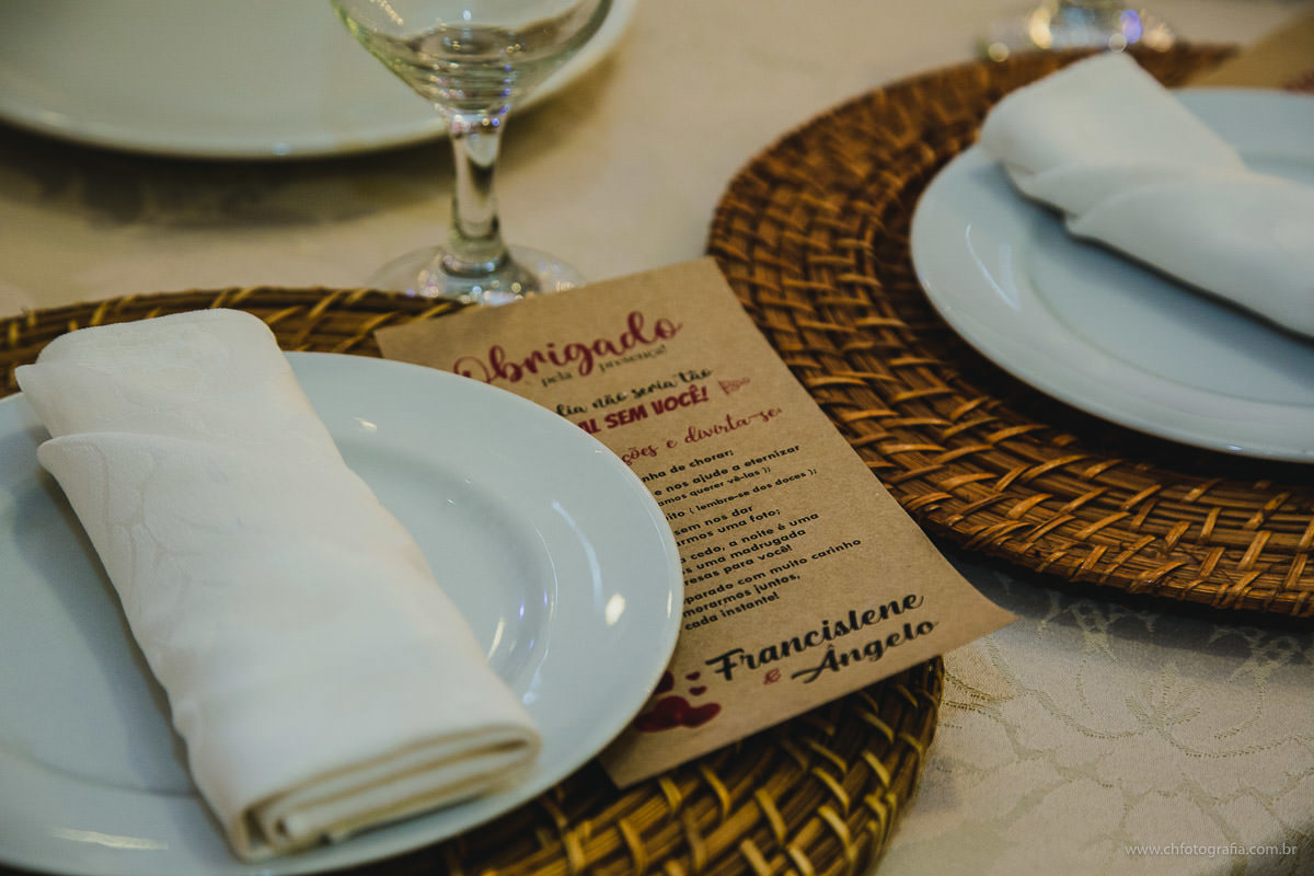 decoracao no Chatêau de Lumiére Eventos - Elias Fausto - SP, mesa dos convidados