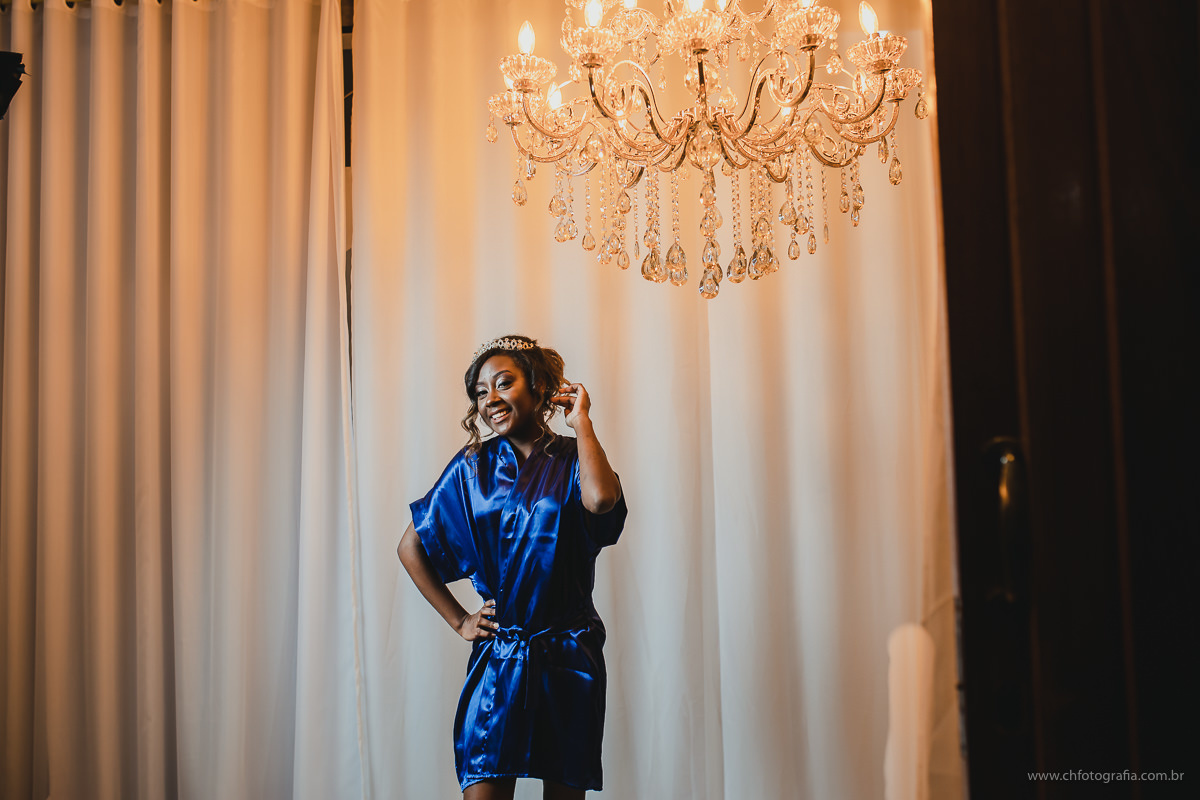 Making off de debutante, studio ch fotografia, maquiagem de 15 anos, sorriso lindo, foto de sorriso de menina, debutante, 15 anos, ensaio de debutante , luste no ensiao,