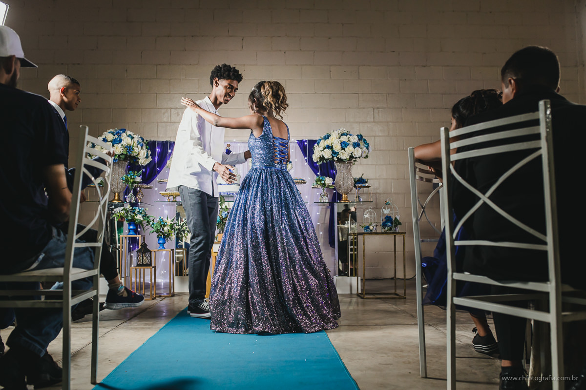 Valsa de debutante, valsa maluca de 15 anos, dança de debutante