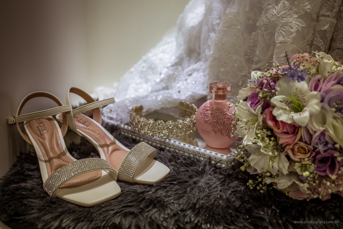 Fotos de making off de noiva no salão Debora Henke 