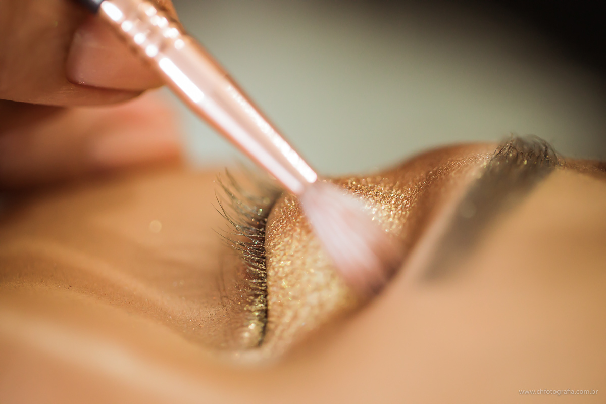 Fotos de making off de noiva no salão Debora Henke 