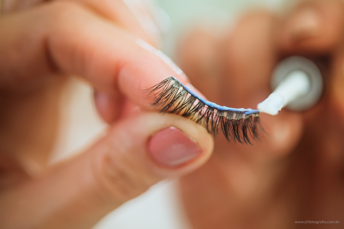 Fotos de making off de noiva no salão Debora Henke, fotos de cilios 