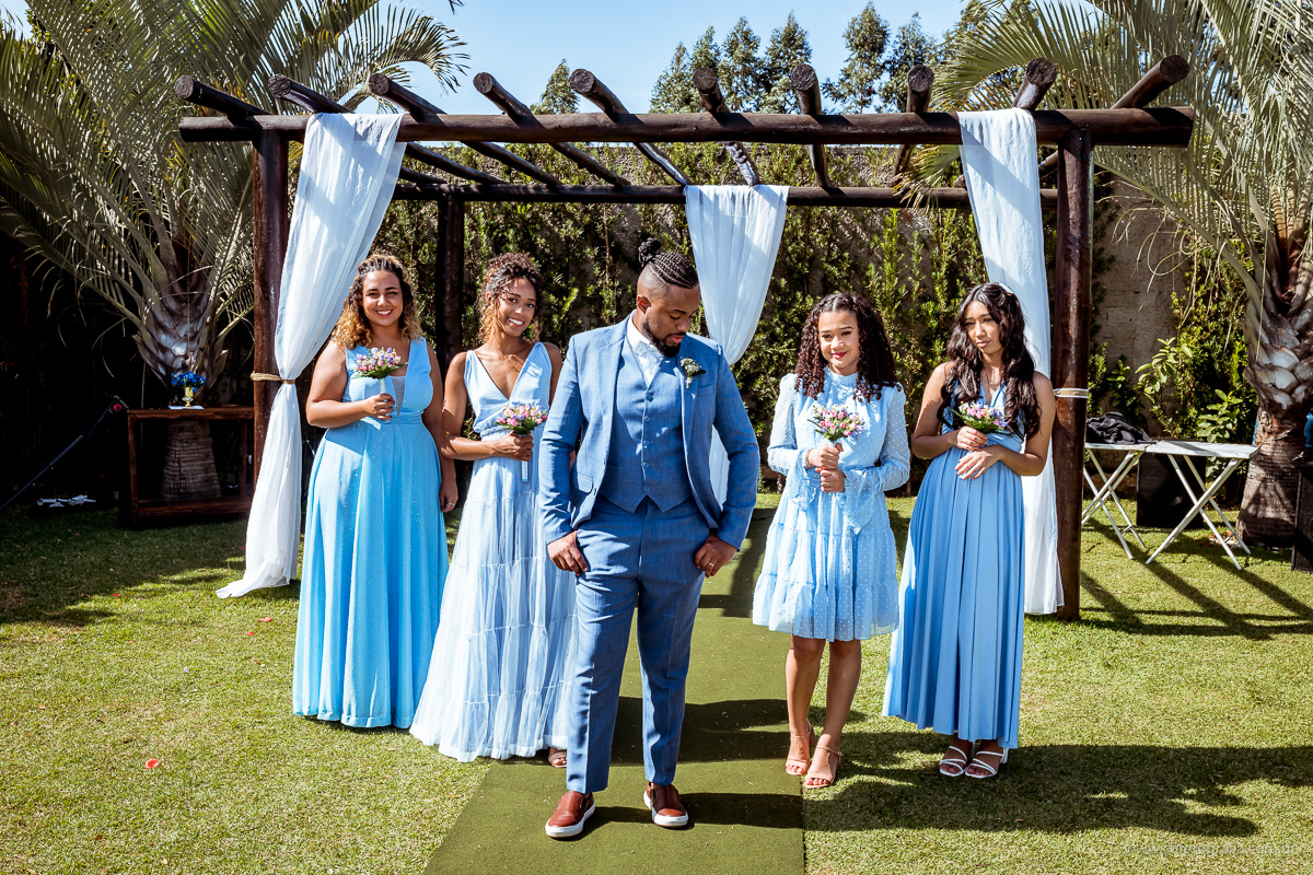 Saída dos noivos da cerimonia, Chácara Joquebede, fotos dos padrinhos 