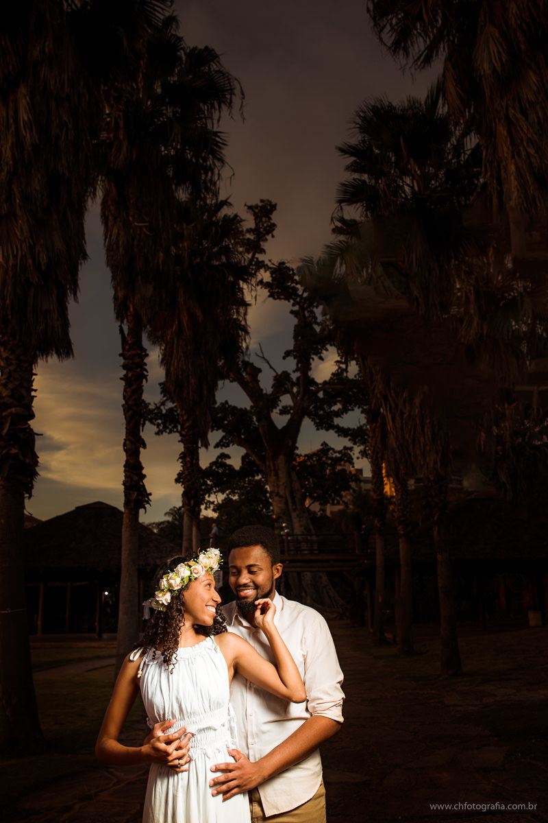 Ensaio pre wedding, fotos de casal, ensaio de casal no swiss parque, swiss park, fotos de noivos, fotografo de ensaio de casal, ch fotografia, fotografo Helio reis, www.chfotografia.com.br, ensaio romantico de casal, por do sol no  Swiss Park
