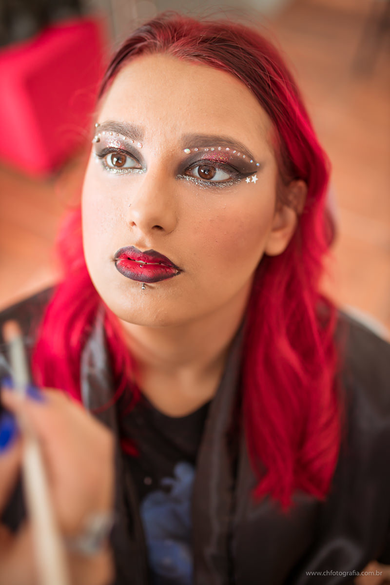 Foto de 15 anos, fotos de debutante, maquiagem gotica de 15 anos, maquiagem, debutante cabelo vermelho, fotografo de 15 anos, ch fotografia, fotografo em Hortolandia