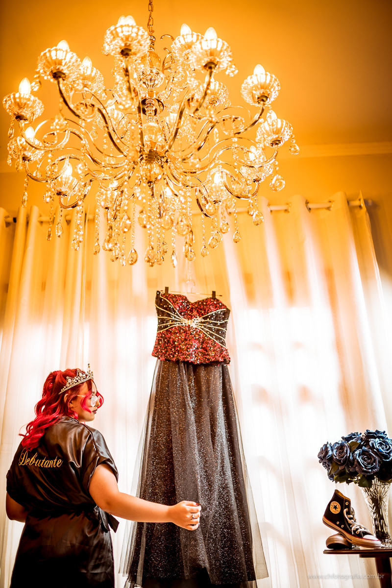 Foto de 15 anos, fotos de debutante, maquiagem gotica de 15 anos, maquiagem, debutante cabelo vermelho, fotografo de 15 anos, ch fotografia, fotografo em Hortolandia, vestido de debutante, vestido de 15 anos