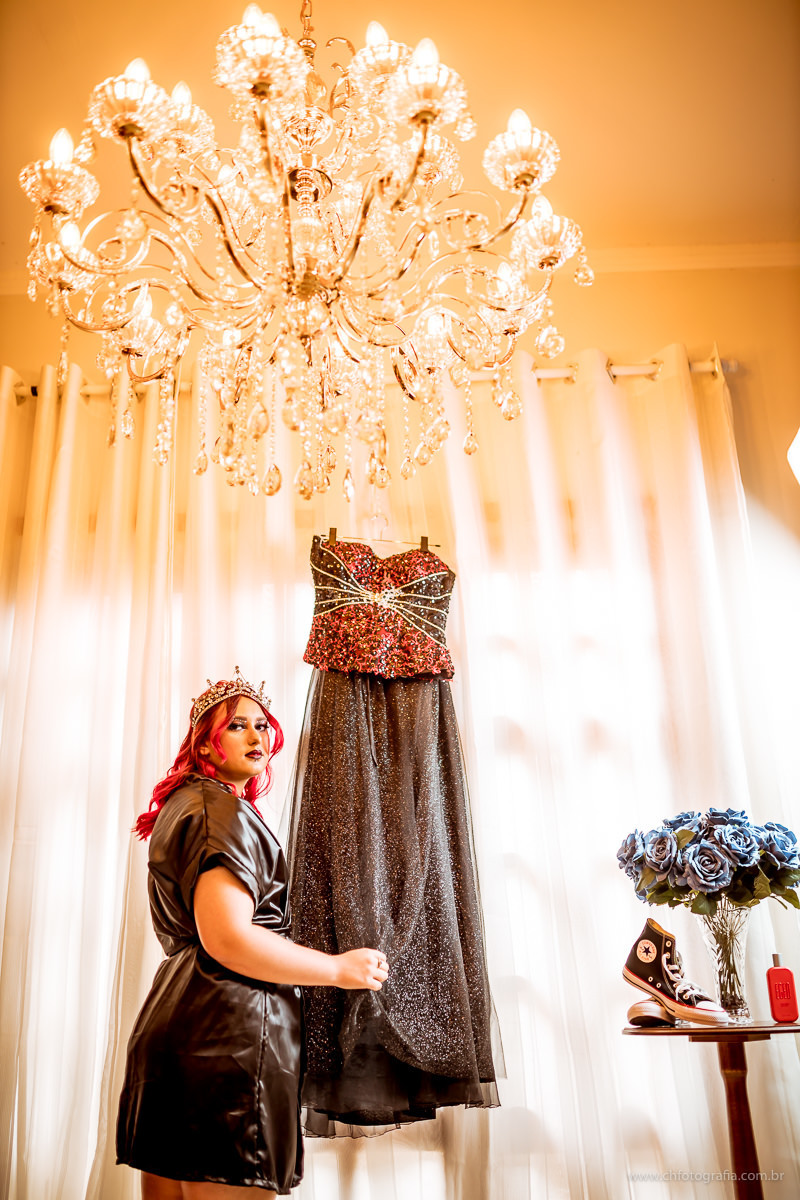 Foto de 15 anos, fotos de debutante, maquiagem gotica de 15 anos, maquiagem, debutante cabelo vermelho, fotografo de 15 anos, ch fotografia, fotografo em Hortolandia, vestido de debutante, vestido de 15 anos