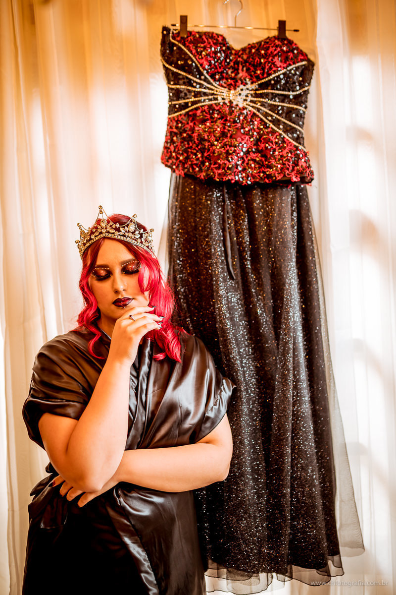 Foto de 15 anos, fotos de debutante, maquiagem gotica de 15 anos, maquiagem, debutante cabelo vermelho, fotografo de 15 anos, ch fotografia, fotografo em Hortolandia, vestido de debutante, vestido de 15 anos