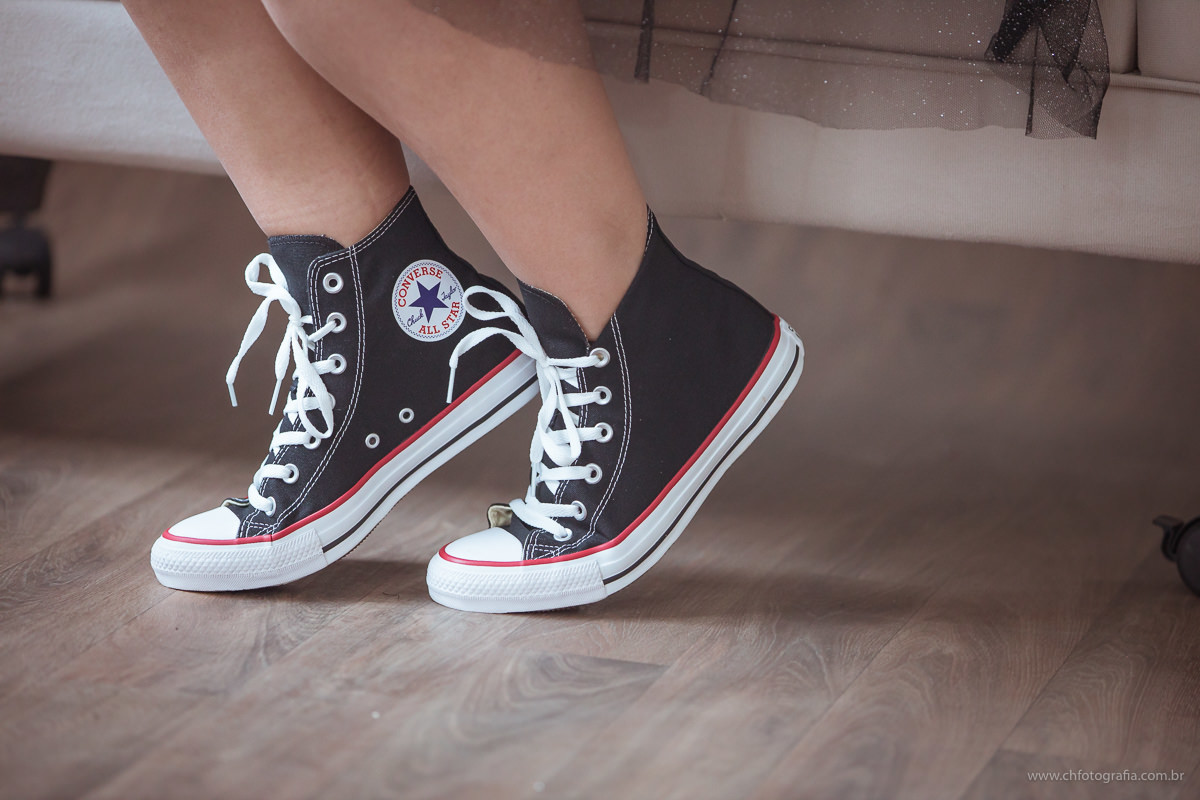 Foto de 15 anos, fotos de debutante, maquiagem gotica de 15 anos, maquiagem, debutante cabelo vermelho, fotografo de 15 anos, ch fotografia, fotografo em Hortolandia, vestido de debutante, vestido de 15 anos, all star