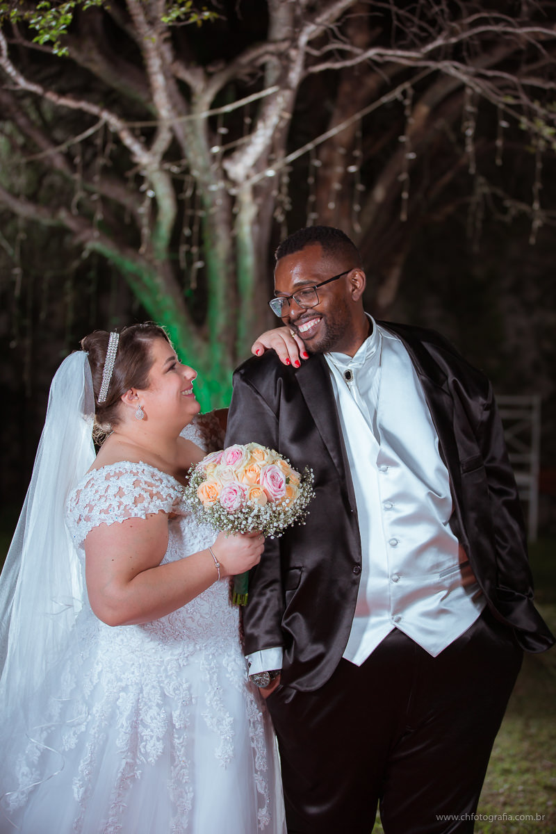 Ensaio thash the dress, no 101 hall em Hortolandia, fotos de ensaio de casal pos casamento, fotografo de casamento, ch fotografia