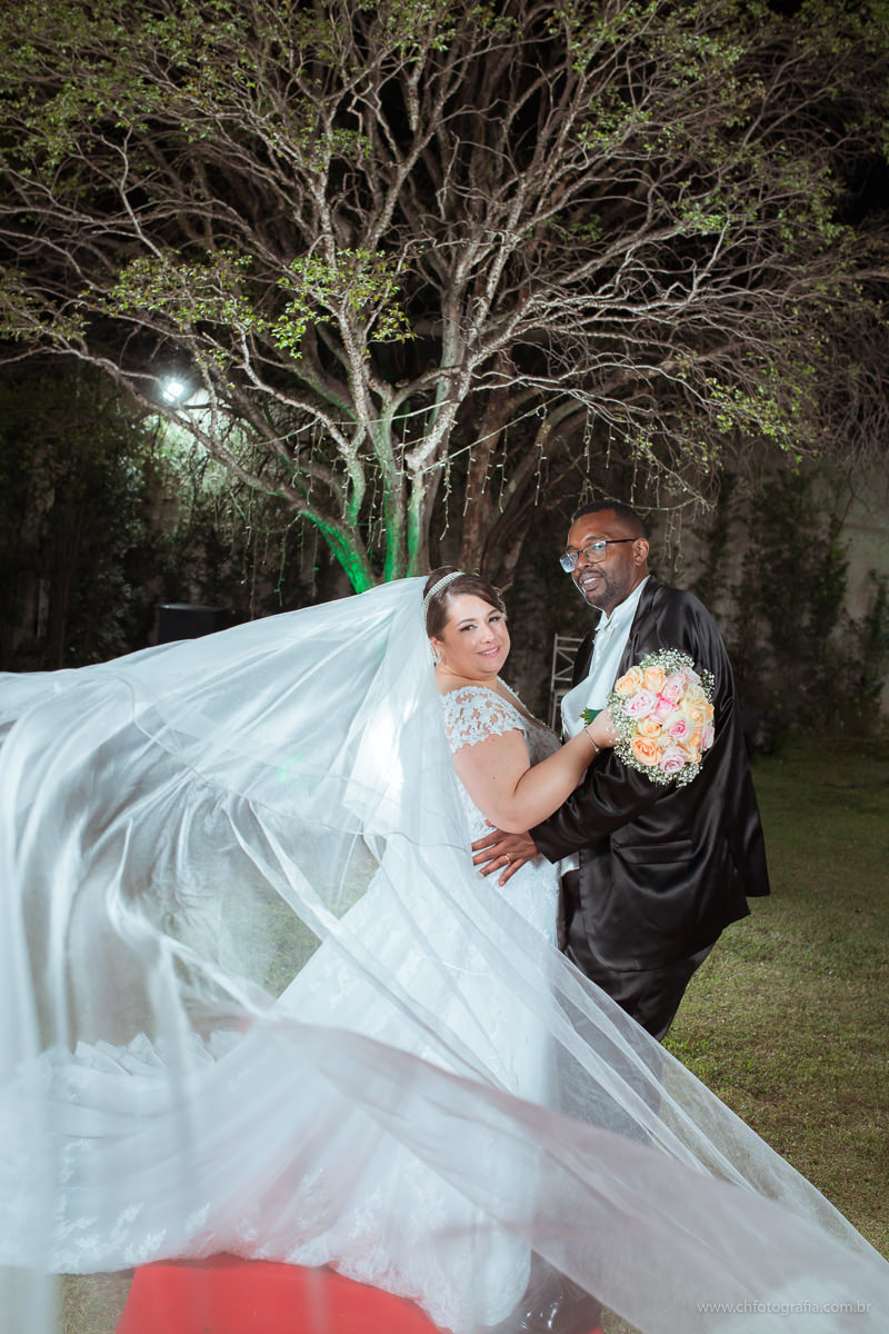 Ensaio thash the dress, no 101 hall em Hortolandia, fotos de ensaio de casal pos casamento, fotografo de casamento, ch fotografia