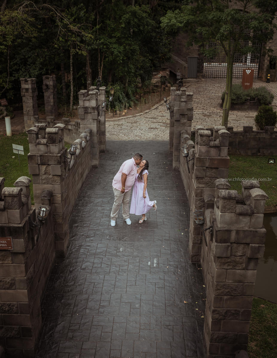 Ensaio pré wedding em Vinhedo, castelo dos vinais