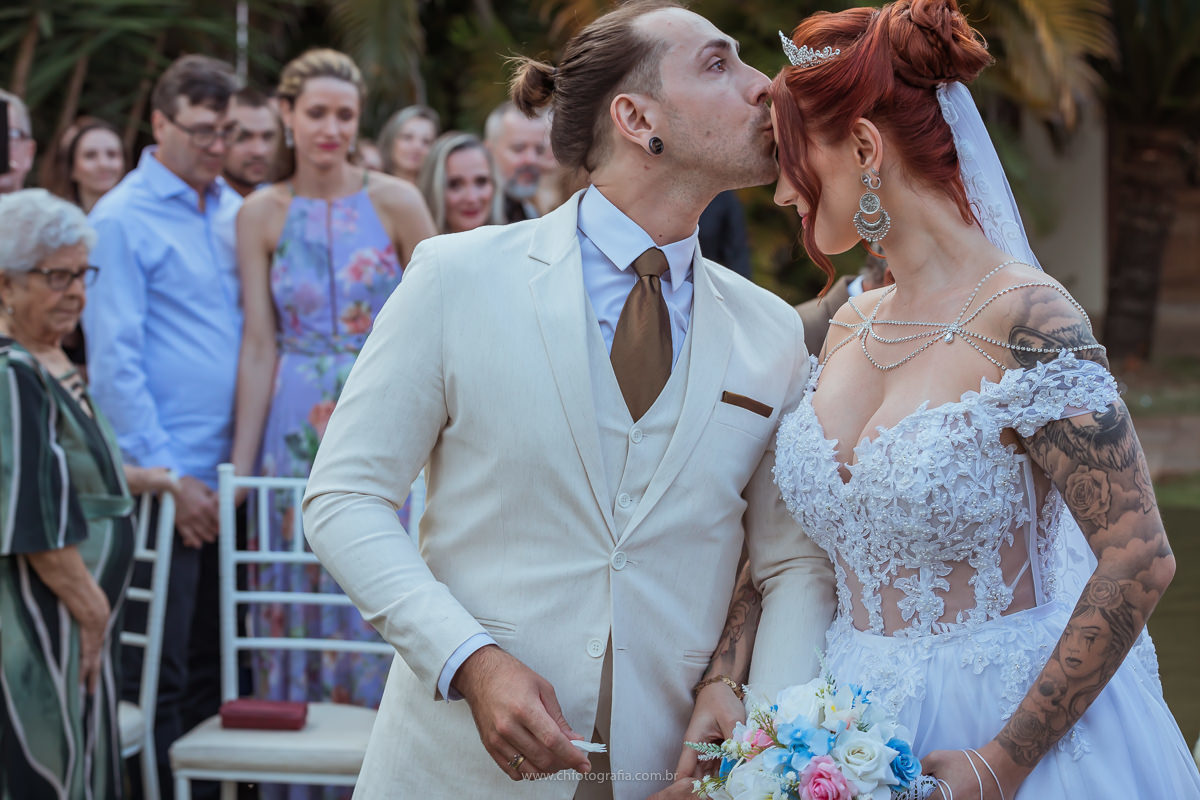 Entrada da noiva, reaçao do noivo ao ve a noiva, casamento no Entrada do noivo, casamento no Hipnose Dia de Noiva 