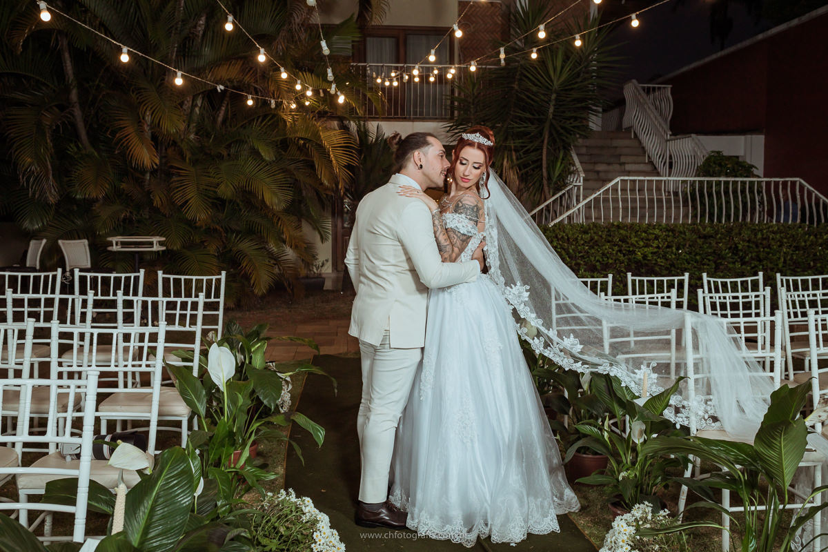 Ensaio trash the dress, foto de pos casamento, foto de ensaio de casal depois do casamento, ensaio trash the dress no Hipinose, foto de casal 