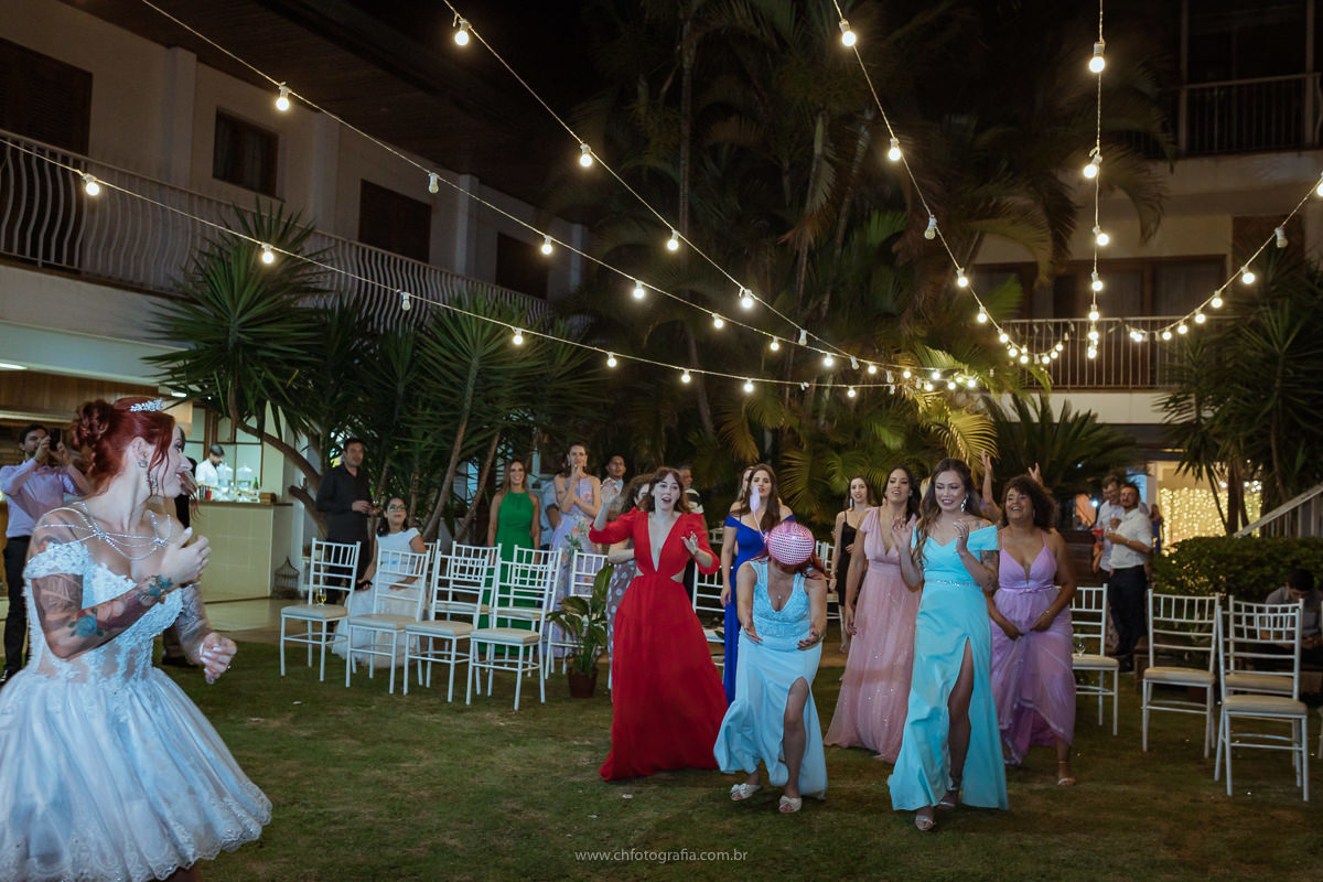 Momento do buque da noiva