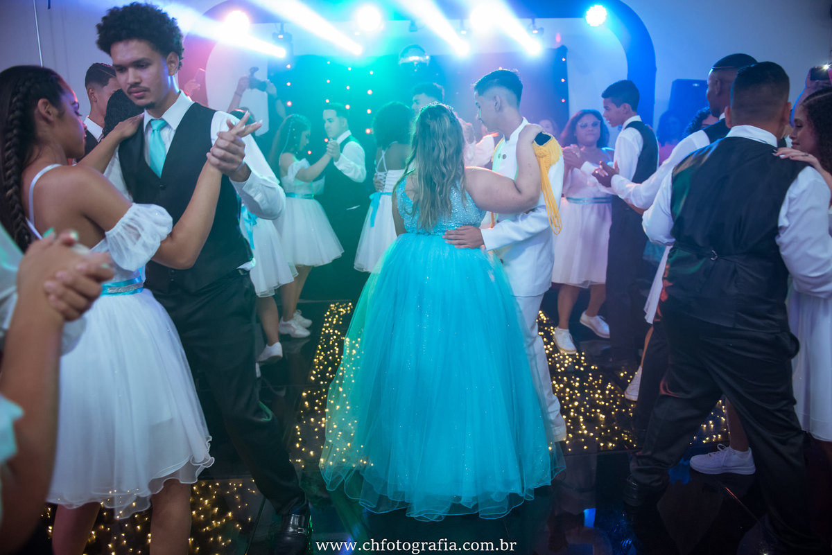 Debutante, festa de 15 anos, festa de debutante, fotos de 15 anos, local para festa em Monte Mor, Recanto Shammah, vestido de 15 anos, vestido de debutante
