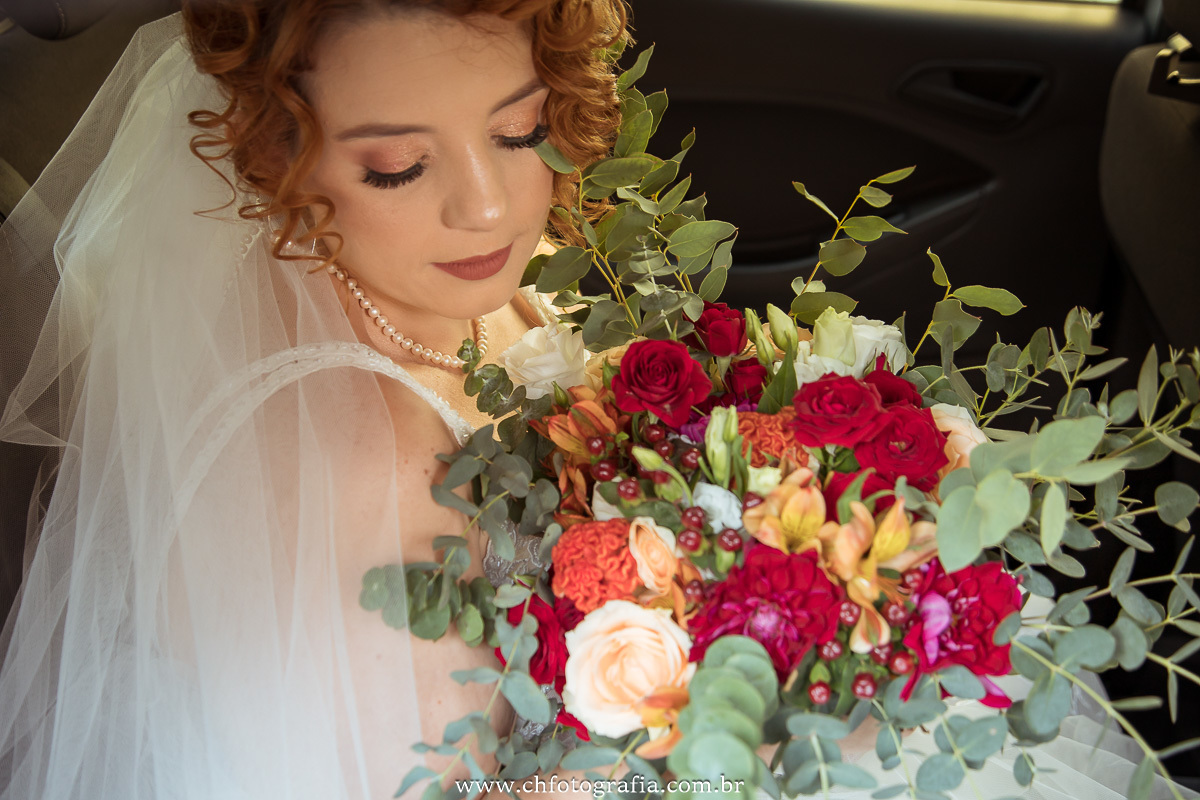 Noiva e buque de noiva