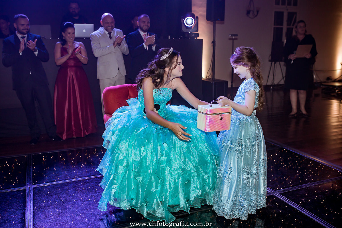 Entrada da boneca da debutante