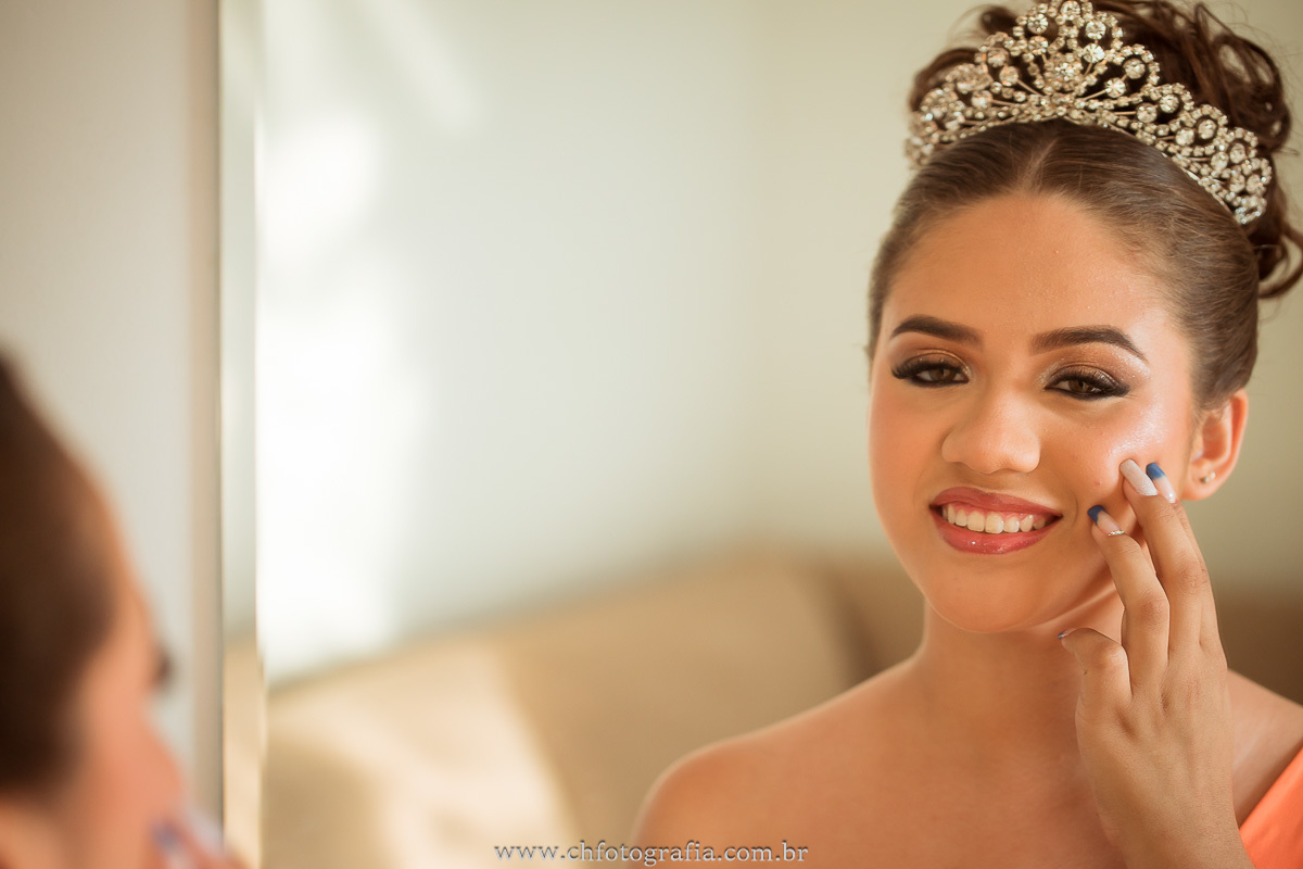 Debutante no espelho