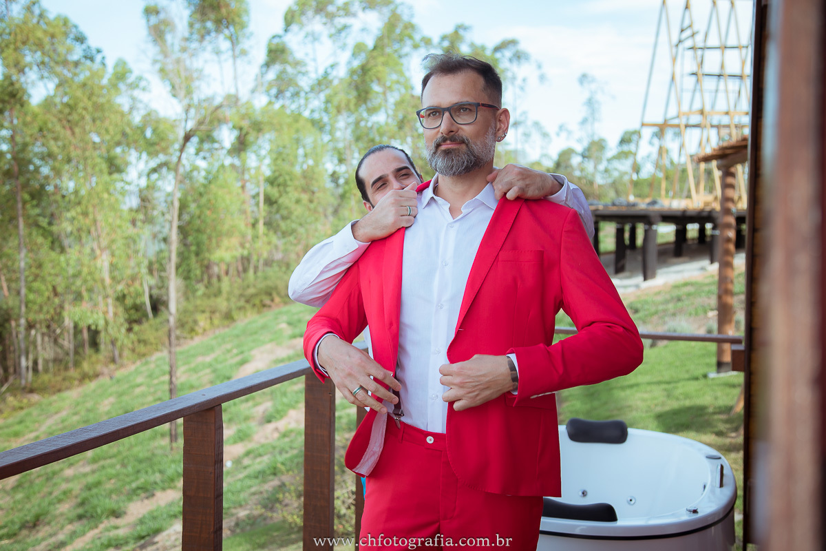 Ensaio thash the dress gay no chalé Fazenda Laranjeiras