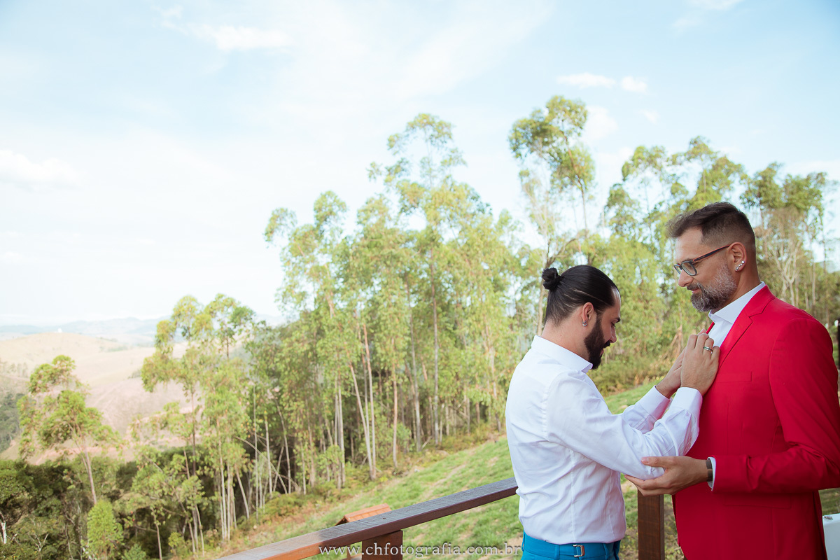 Ensaio thash the dress gay no chalé Fazenda Laranjeiras