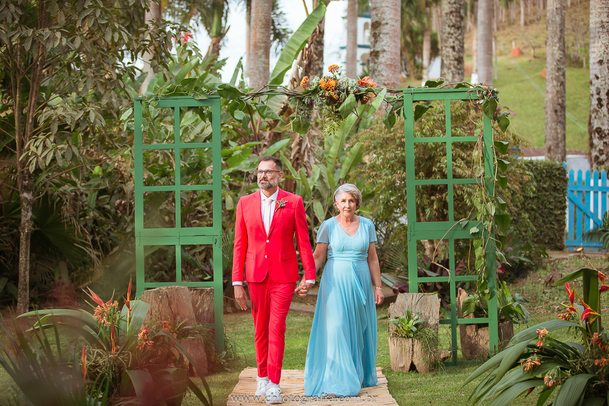 Entrada no noivo, casamento gay