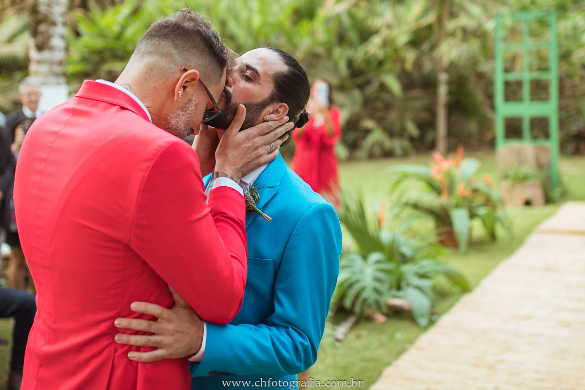 Entrada no noivo, casamento gay