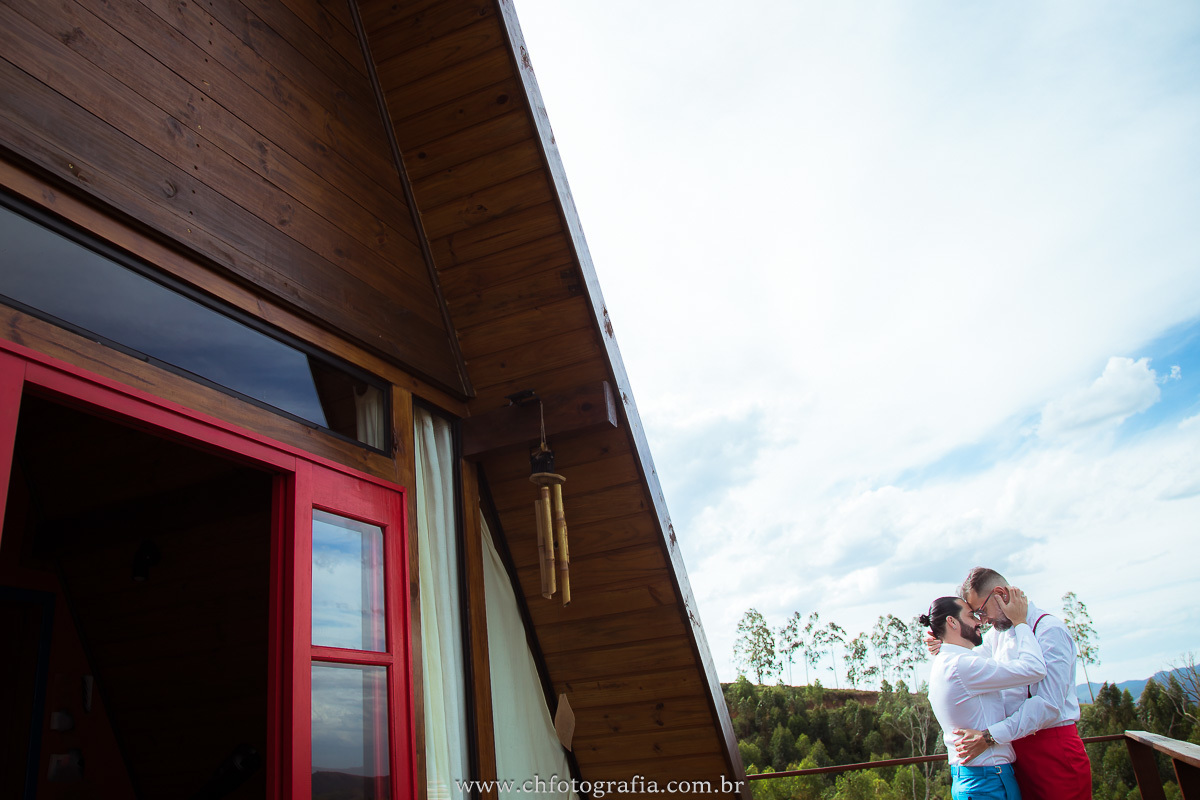 Ensaio gay na Fazenda Laranjeiras