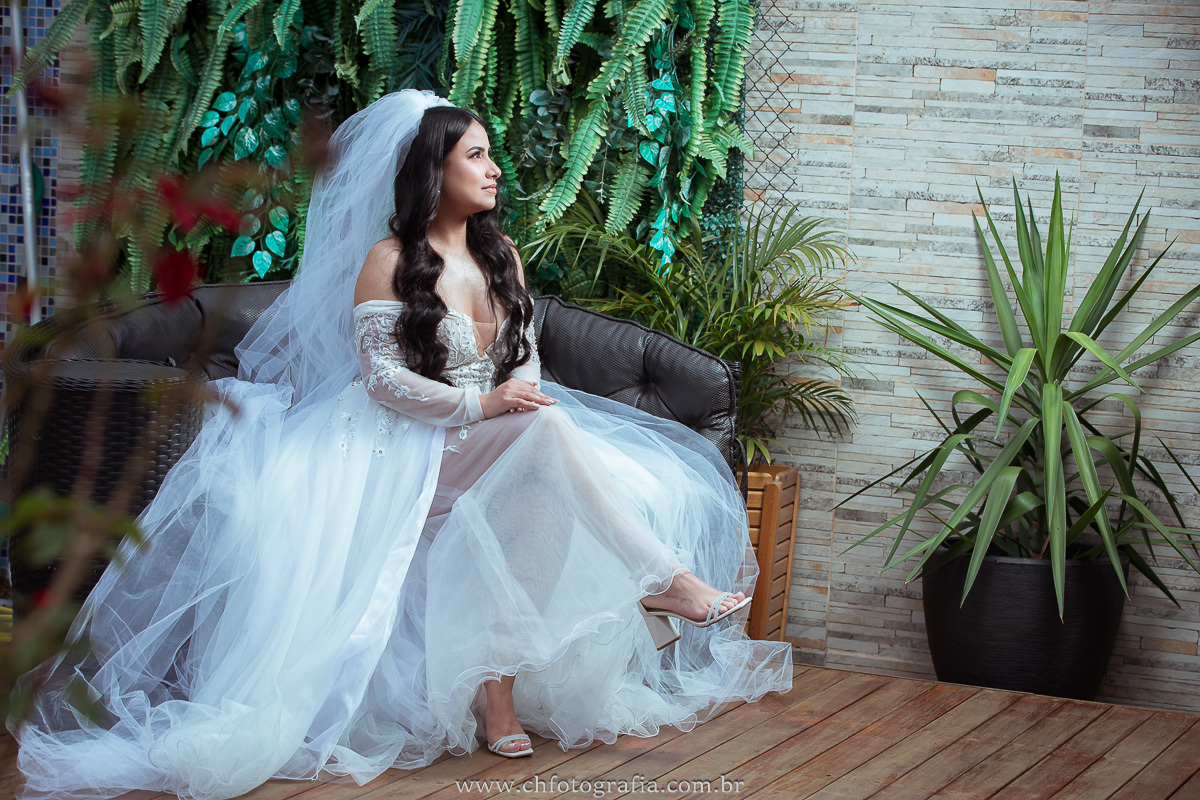 foto da noiva sentada no chese
