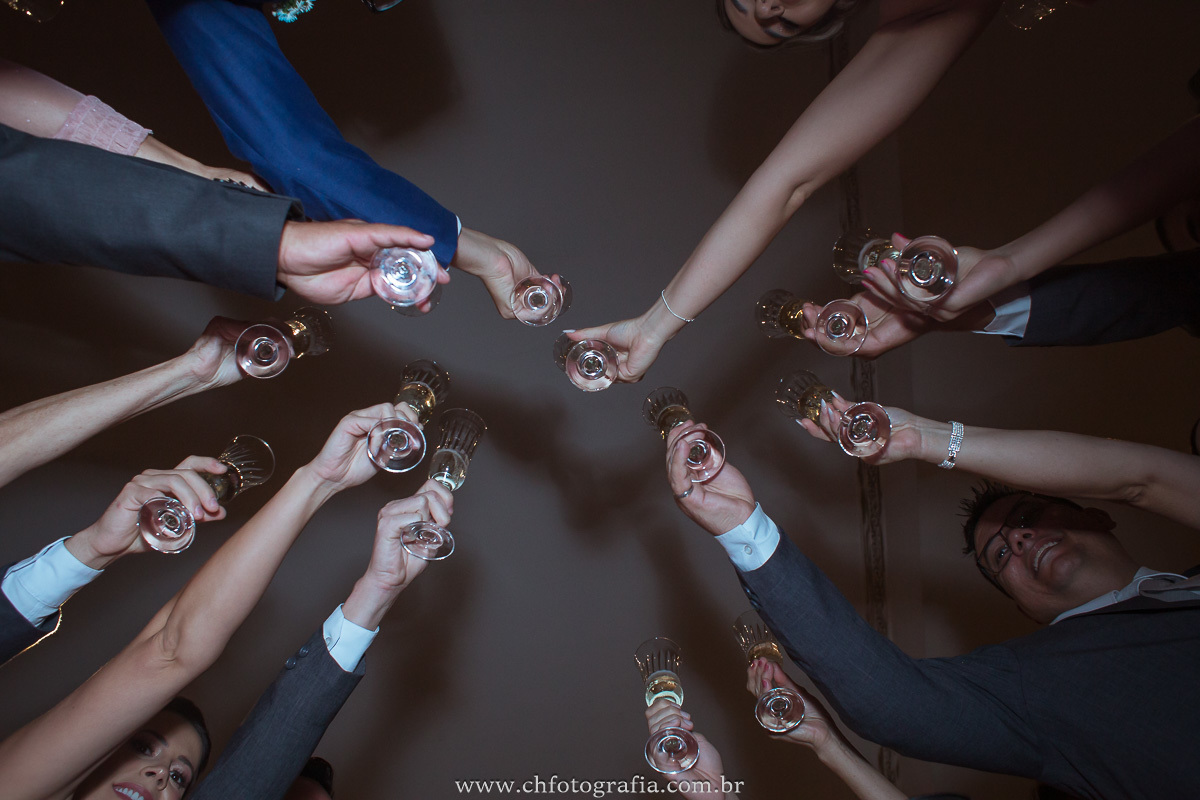 Fotos encantadoras do brinde dos noivos no Castelo dos Vinhais.