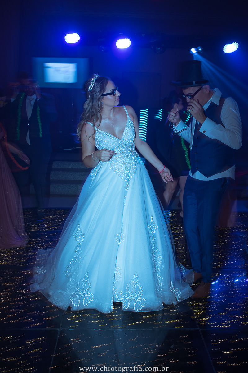 Fotos dos noivos na pista de dança: Festividades no Castelo dos Vinhais.