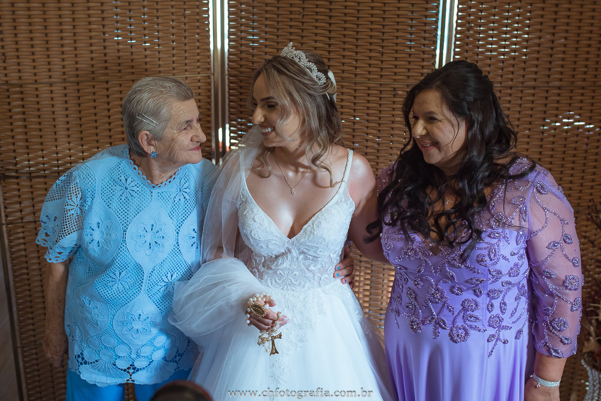 Foto da noiva com os avós