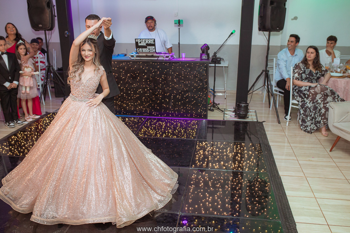 Foto da valsa da debutante 