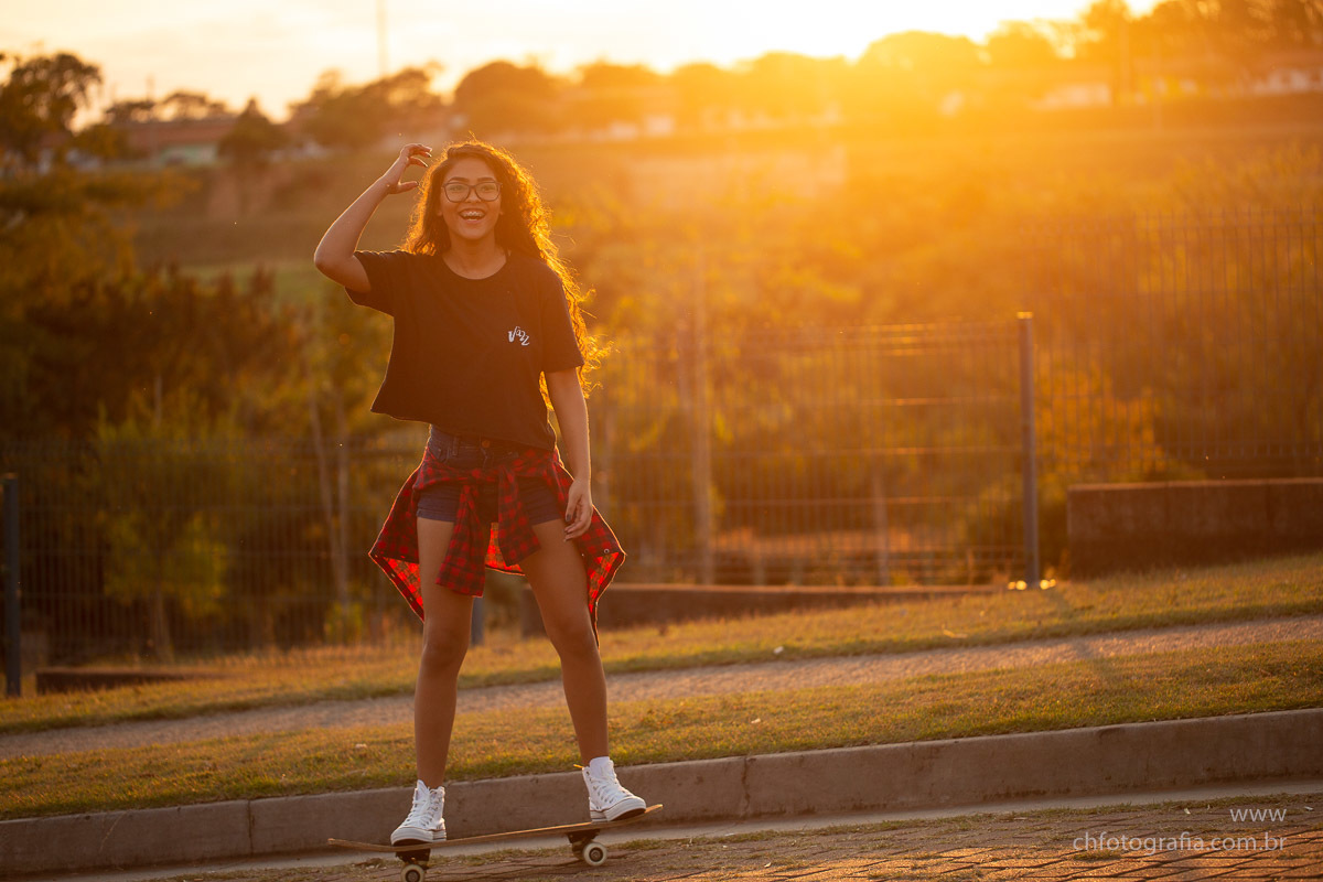 Fotos de ensaio de 15 anos com skate no Swiss parque- Campinas
