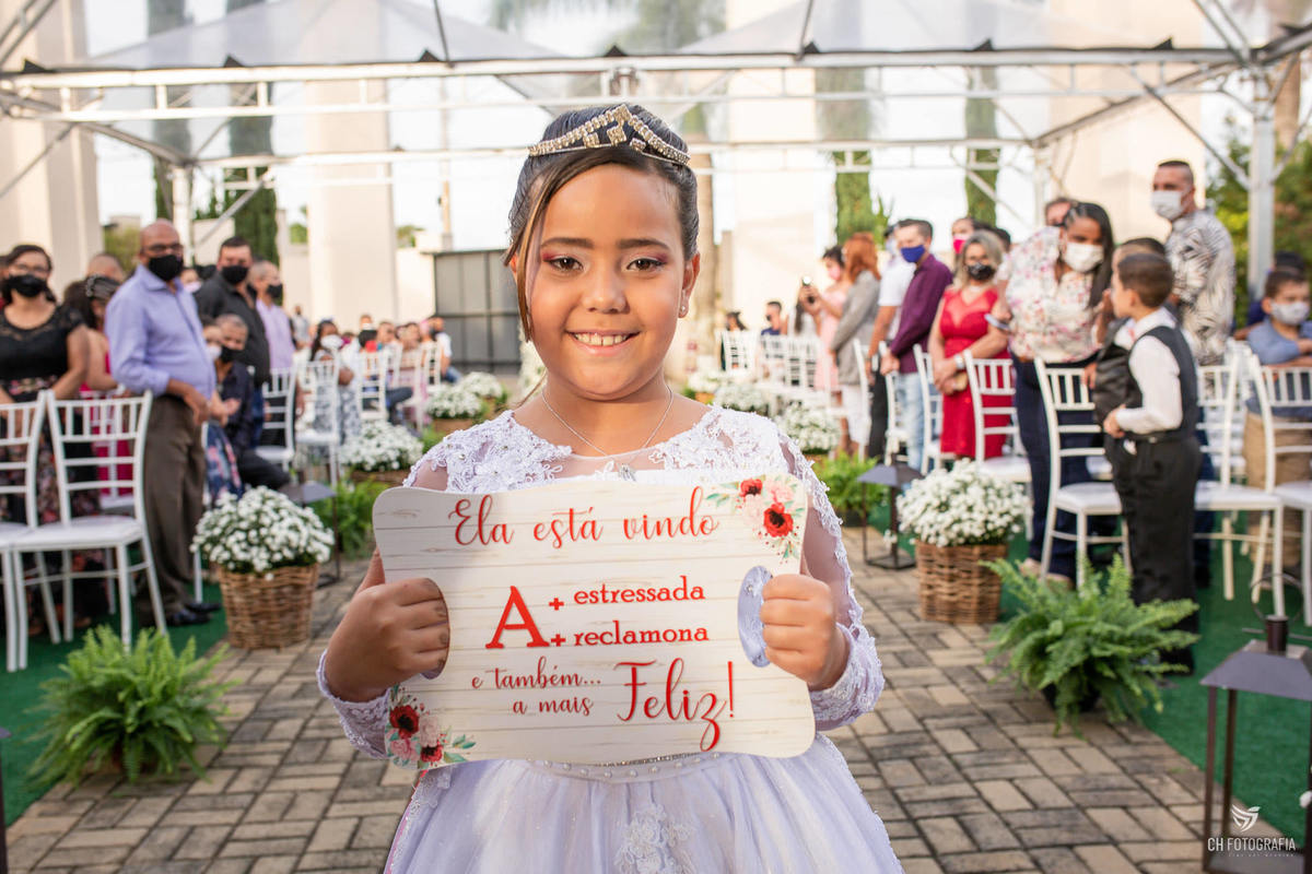 Foto da entrada da daminha no no Buffet Imagem Campestre