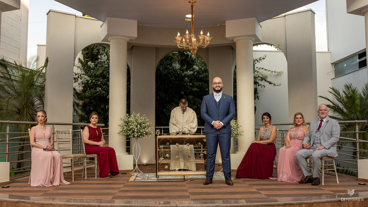 Reaçao do noivo na entrada da noiva no Le Partie Comemorações