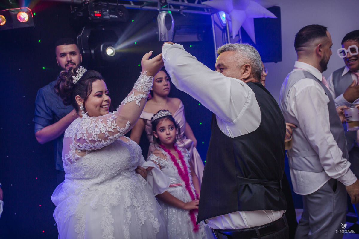 Foto da balanda de casamento, foto da valsa maluca dos noivos