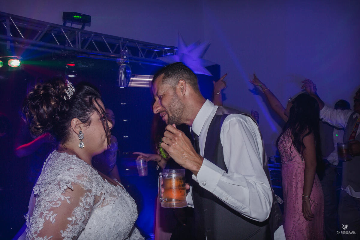Foto da balanda de casamento, foto da valsa maluca dos noivos