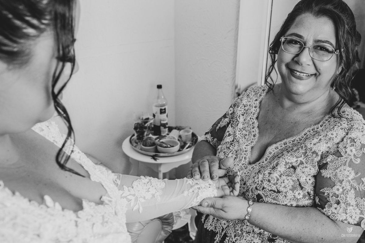 Foto do Making off da noiva no Visual Cabelos maquiagem da noiva, foto da noiva com sua mae