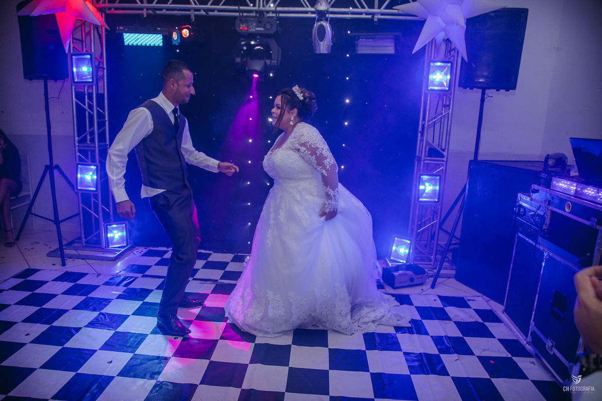 Foto da balanda de casamento, foto da valsa maluca dos noivos